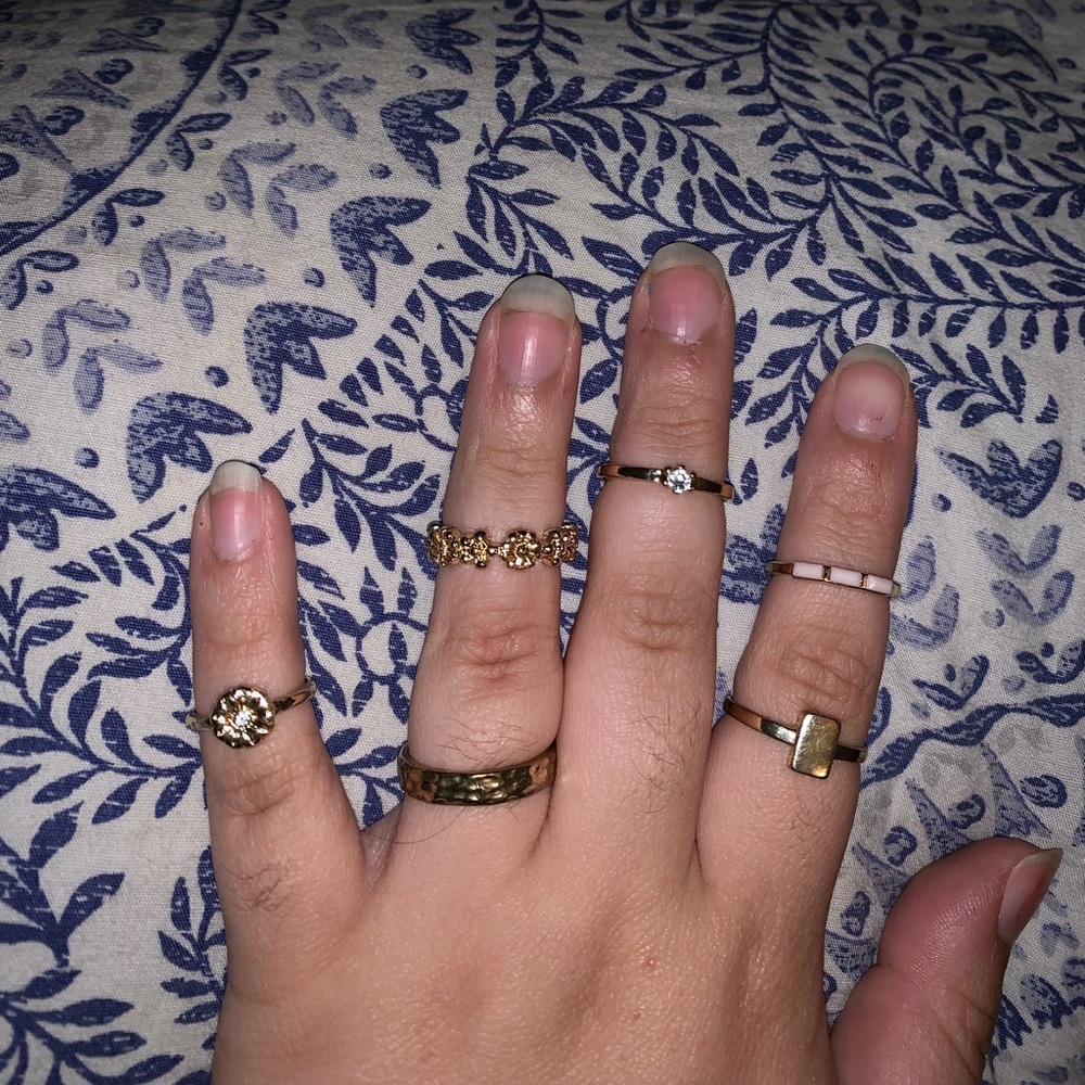 6-piece gold ring set